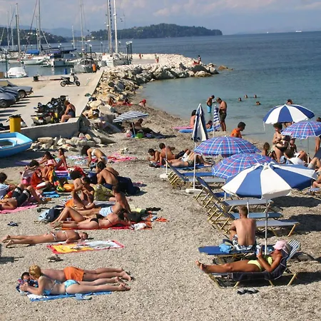 Апартаменты Panos *